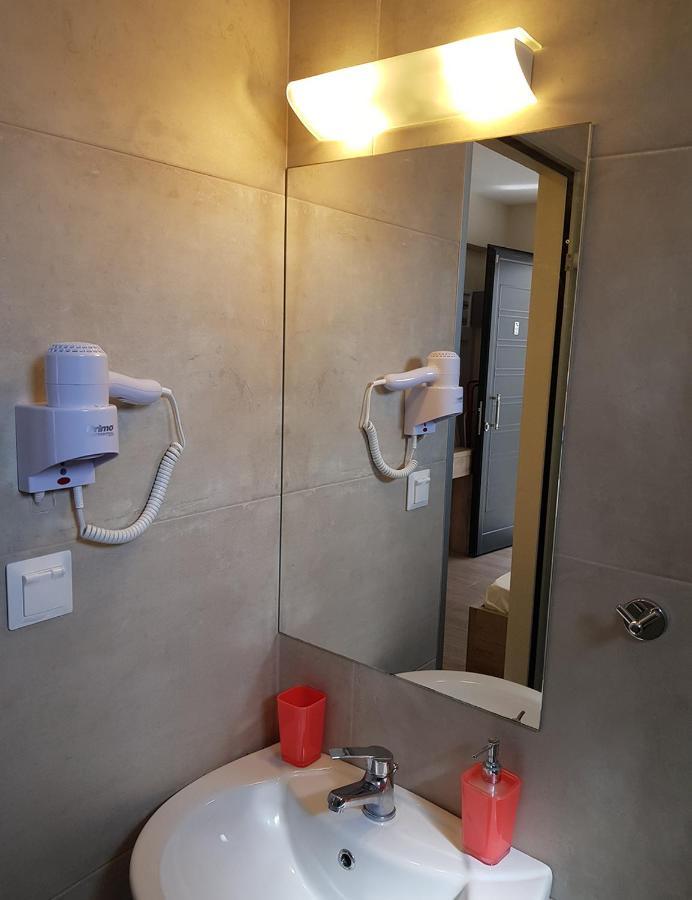 Apartamento Sarti Holidays Exterior foto